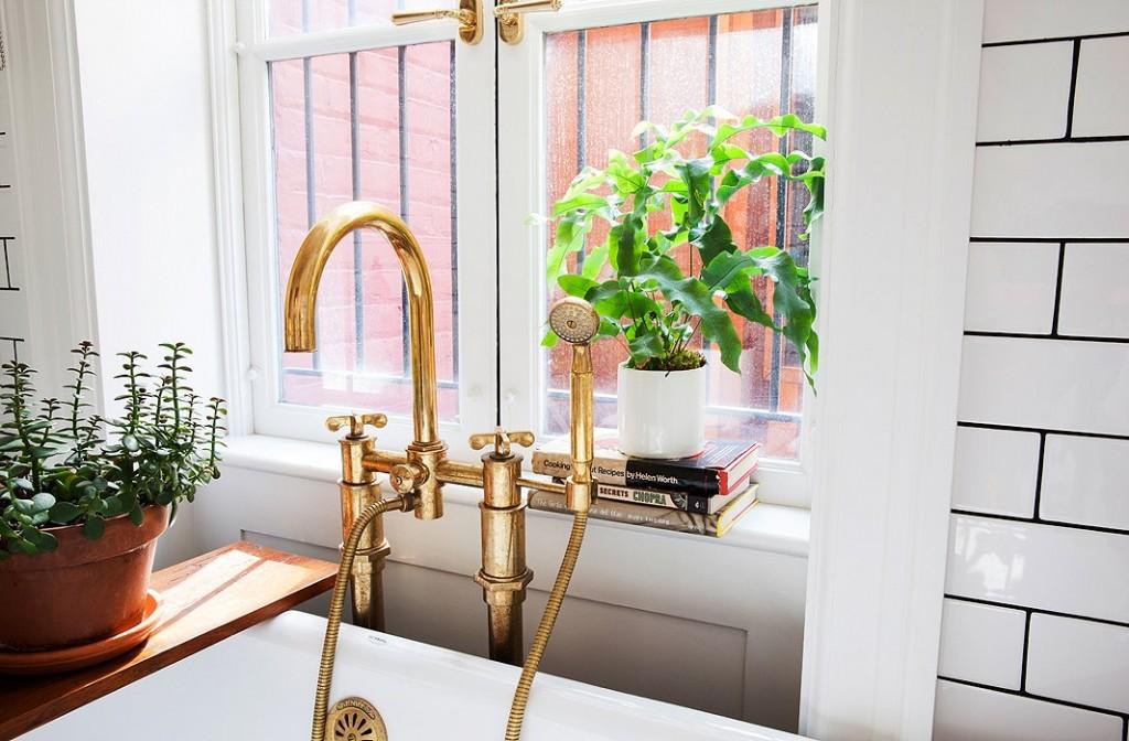 Grifos Dorados Comodoos Interiores