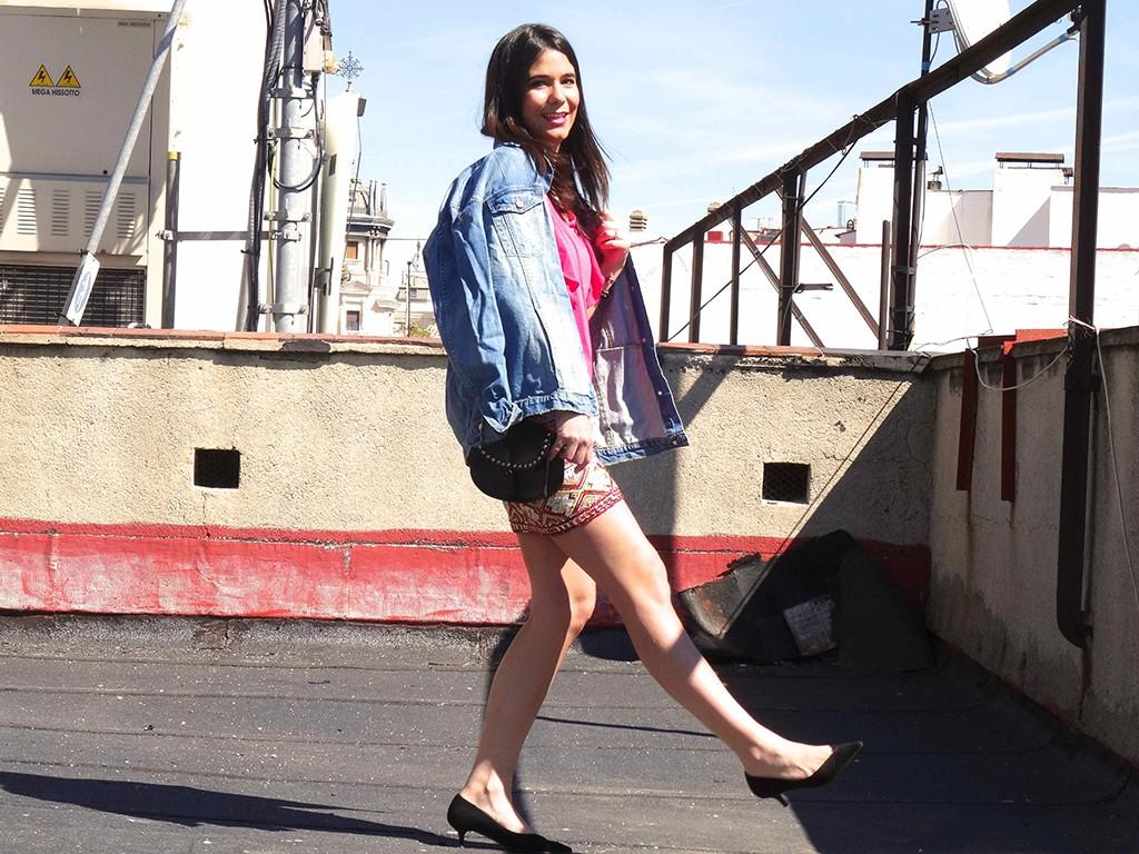 cazadora vaquera oversize look blog de moda