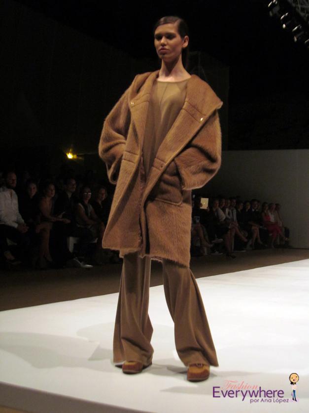 Max Mara_ Perú Moda_#maxmara_#PerúModa2015_#PerúModa_#PeruModa_#PeruModa2015_Huaca Pucllana_alpaca peruana_madeinItaly_Ana López_blogger_blog fashion everywhere_www.fashioneverywhere.pe_1 1 (39)