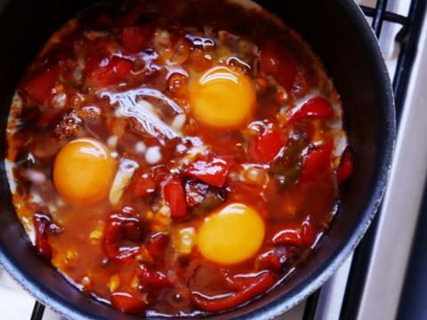 huevos al plato - huevada