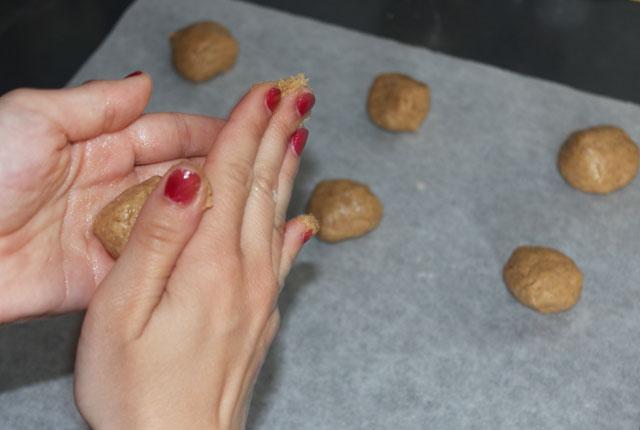 Hacemos una bola con la masa