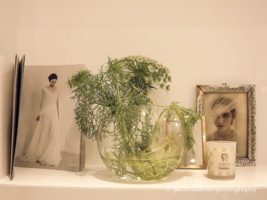 cóctel Cortana Madrid, trajes de novia: sencillos pero muy elegantes