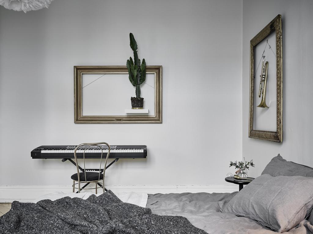 03-decorating-bedroom