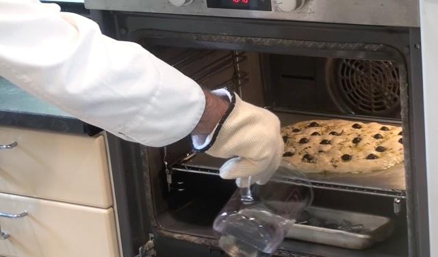 Focaccia con Aceitunas negras57