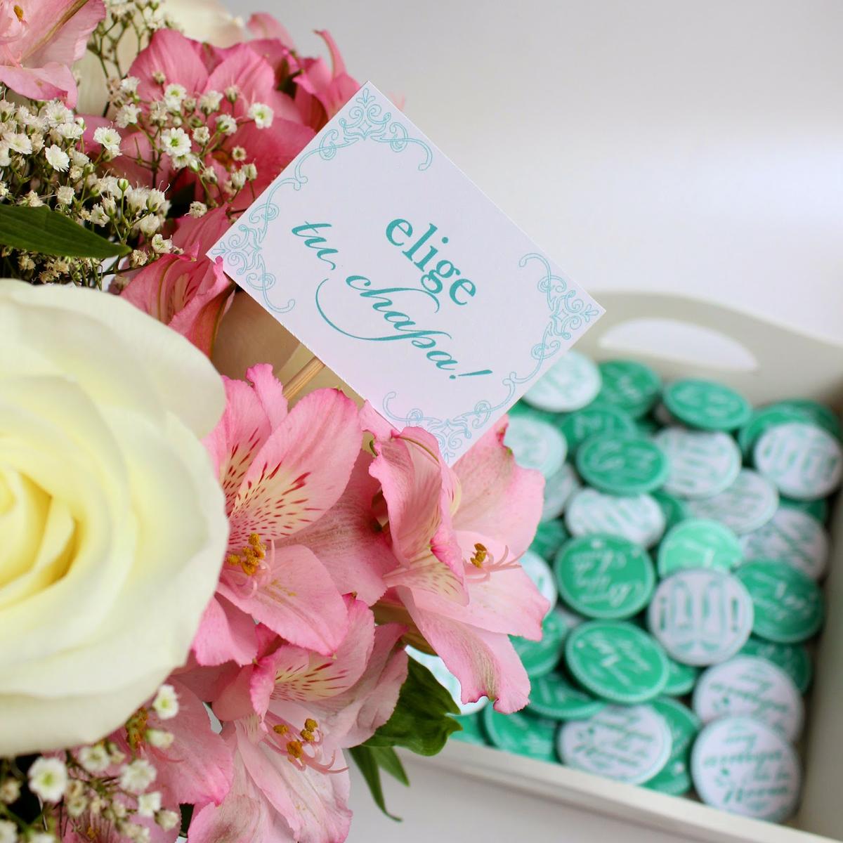 detalles de boda chapas para invitados