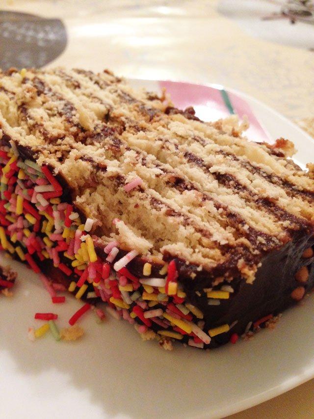 porción tarta de galletas y chocolate