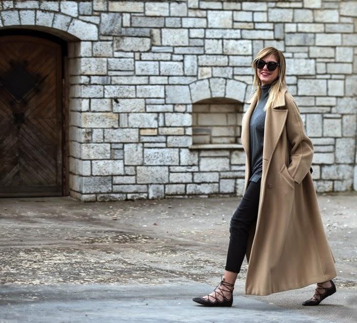 Street-Style-Camel-Coat-Flats-Isabel-Marant01