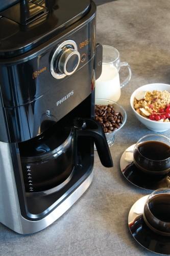 Philips HD7762: Grind & Brew de perfil