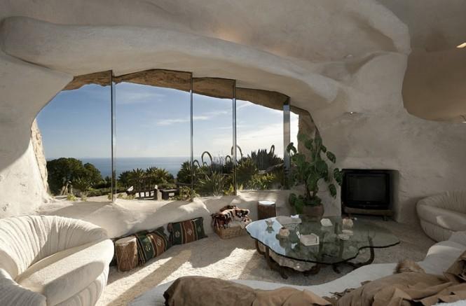 Flintstone-house-2