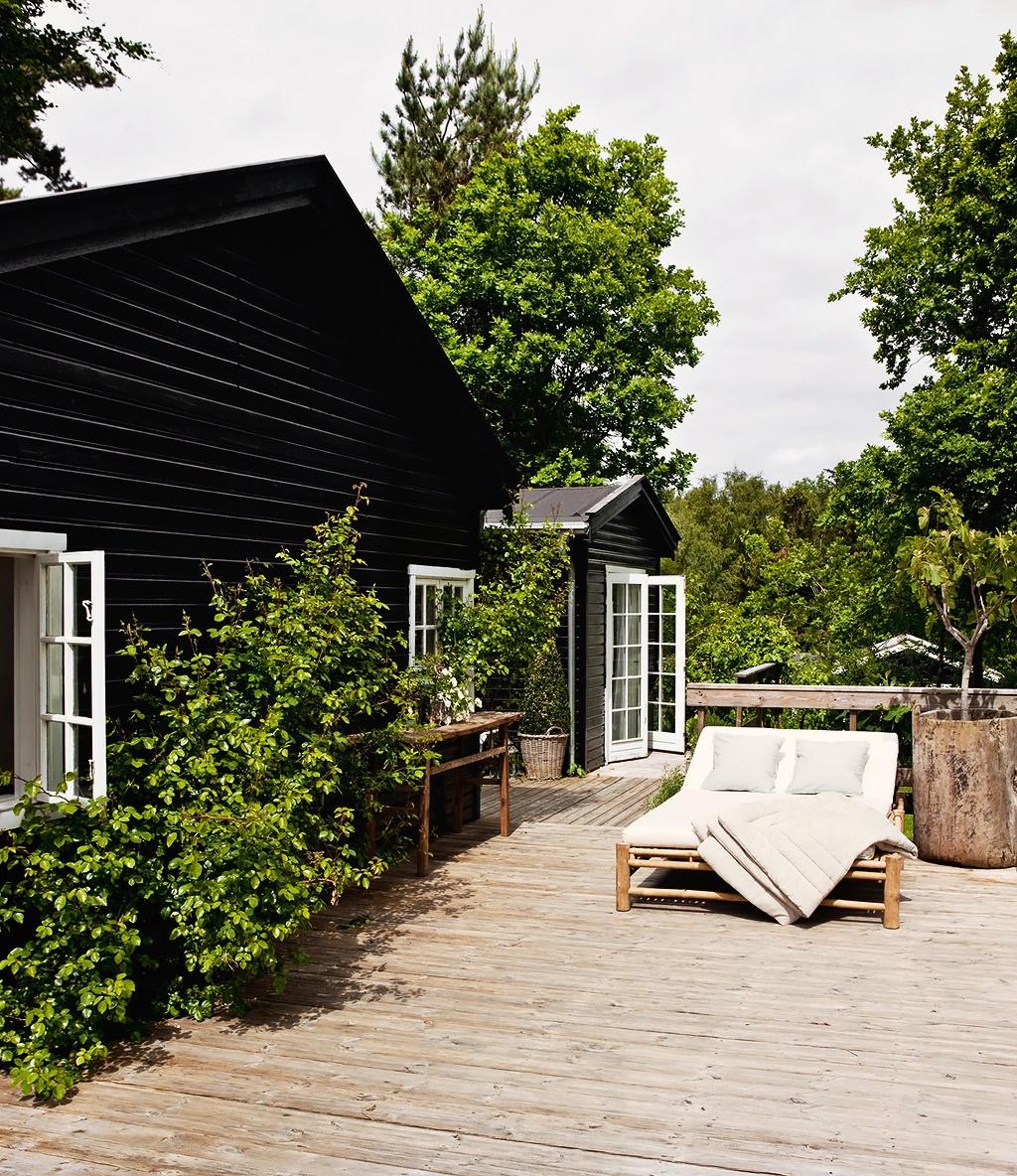 Casa-de-Verano-Escandinava-Cama-Exterior