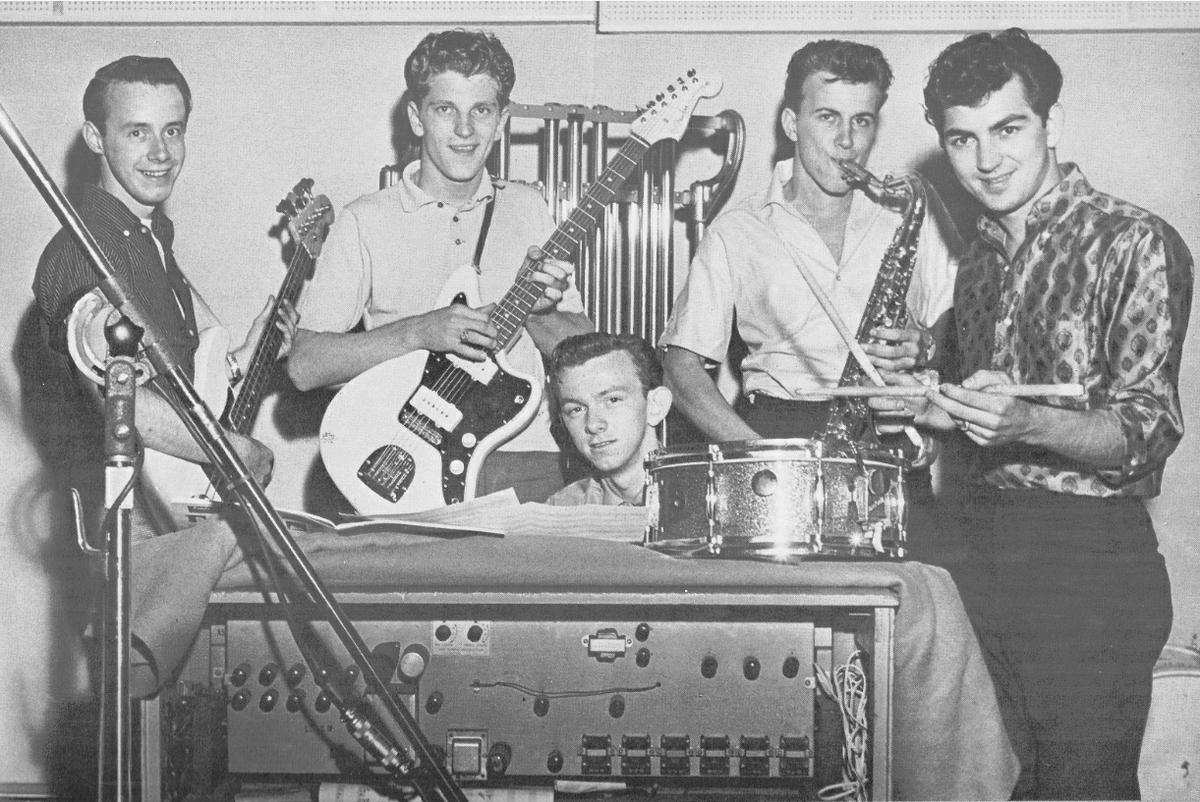 Johnny & The Hurricanes