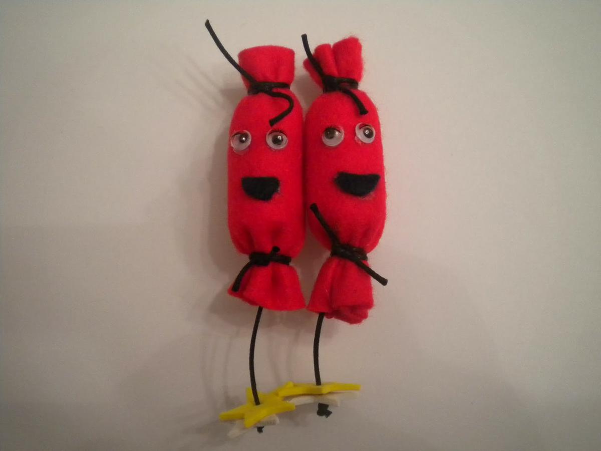 Manualidades Caseras faciles broches estrella fallas petardos