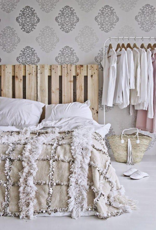 Cabeceros con palets de madera; Ideas diferentes para decorar tu dormitorio.