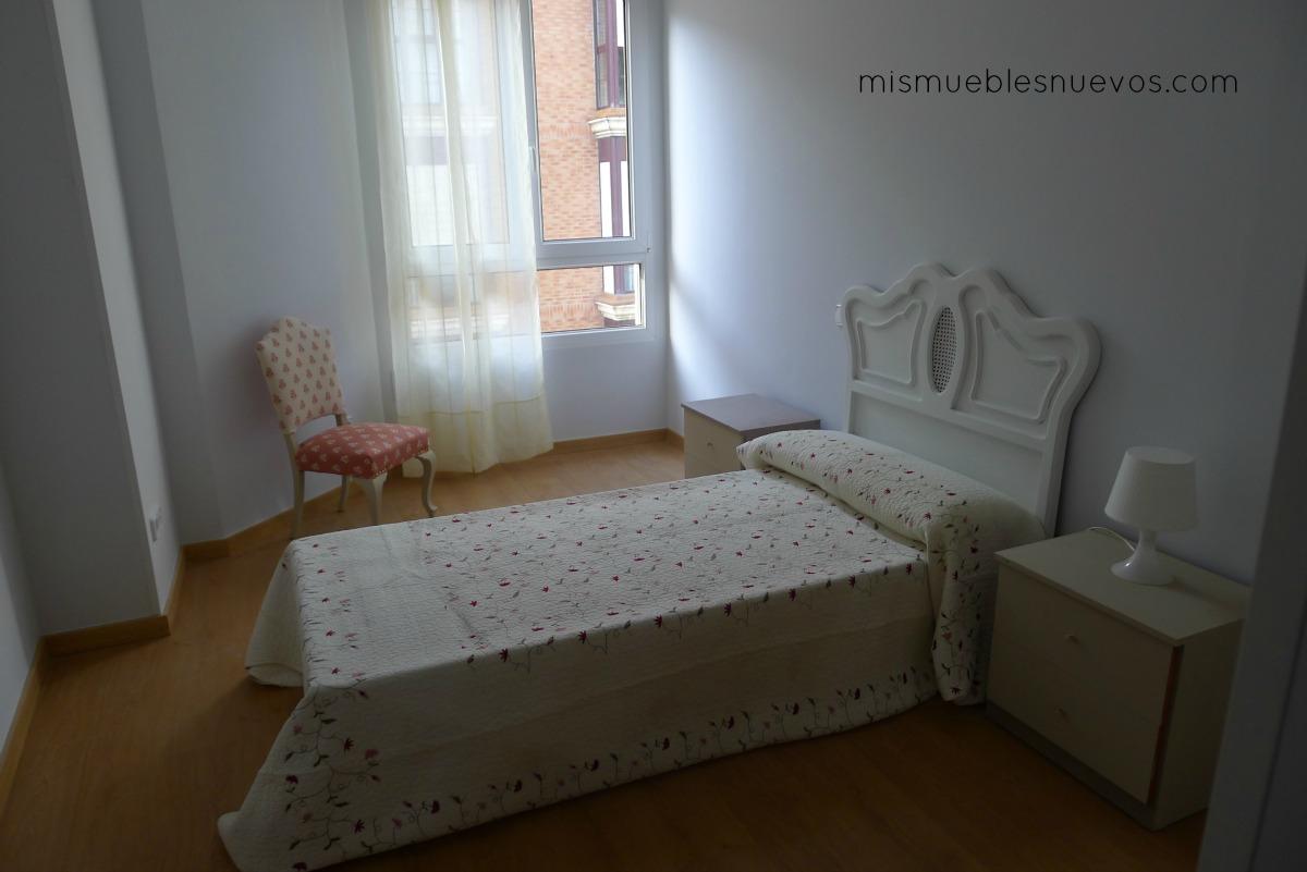 Cabecero en la habitación