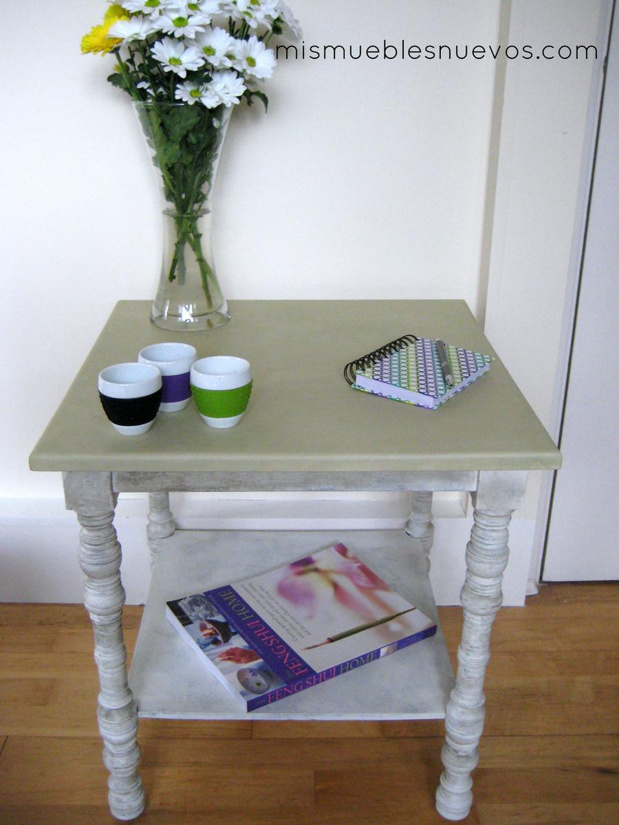 Mesita beige (después)