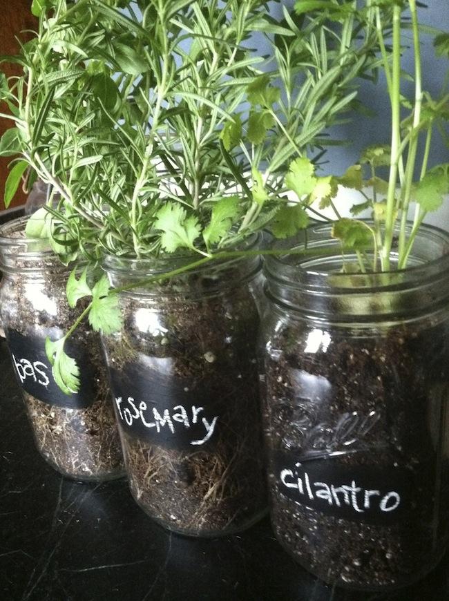 reciclar botes de cristal etiqueta pizarra