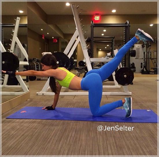 Jen-Selter-famous-butt