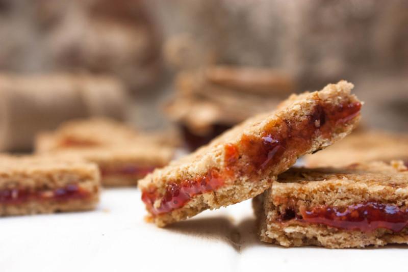 Barritas de avena y mermelada