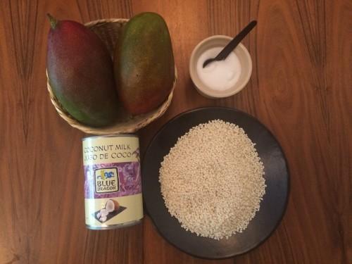 Ingredientes del arroz glutinoso con mango