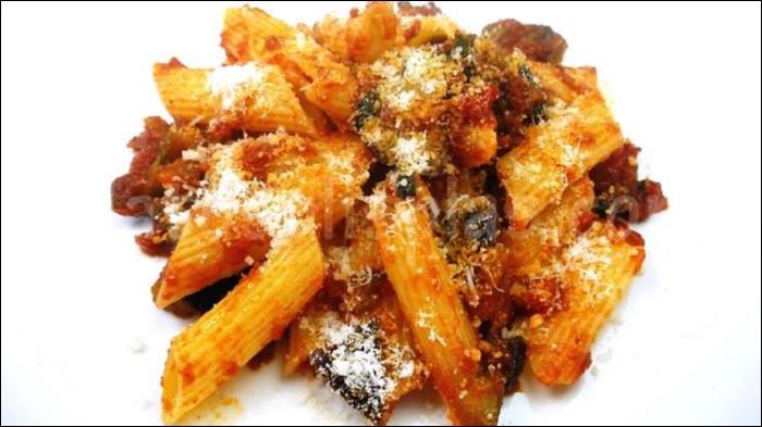 Penne-con-salsa-de-pisto