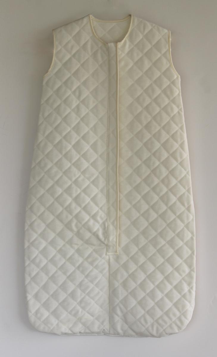 Saco de dormir en piqué guateado beige