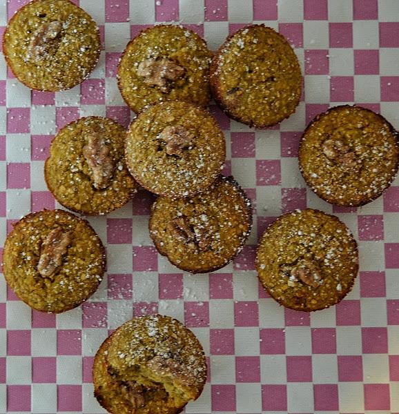 MAGDALENAS DE PLÁTANO Y NUECES