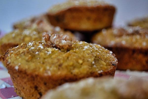 MAGDALENAS DE PLÁTANO Y NUECES