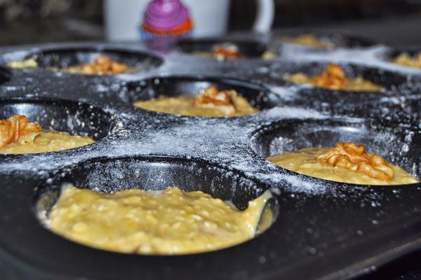 MAGDALENAS DE PLÁTANO Y NUECES