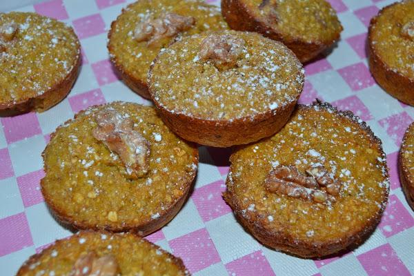 MAGDALENAS DE PLÁTANO Y NUECES