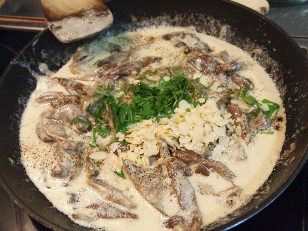 Tallarines setas gorgonzola