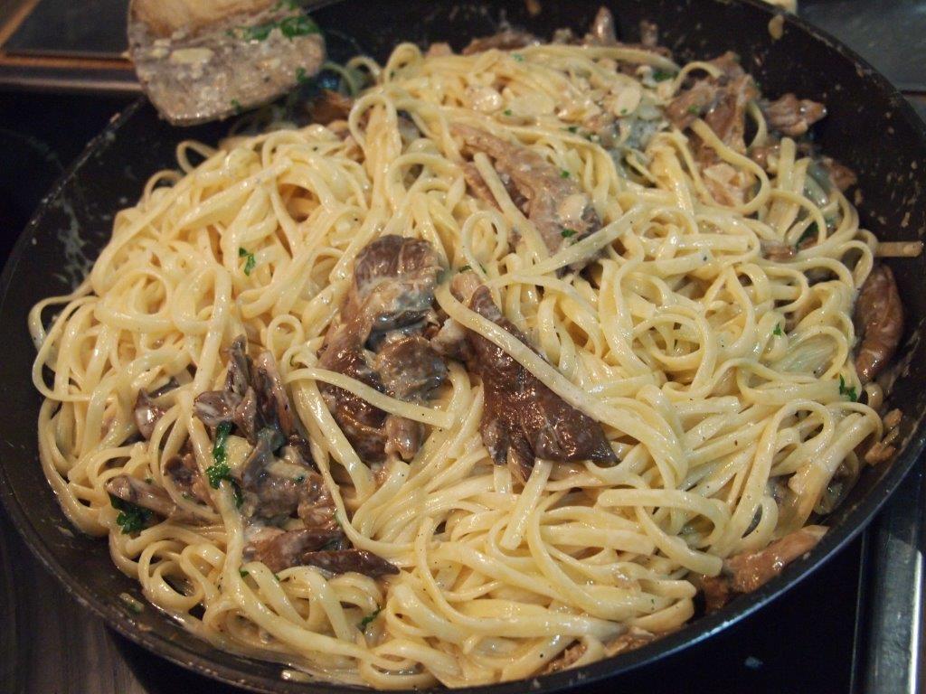 Tallarines setas gorgonzola