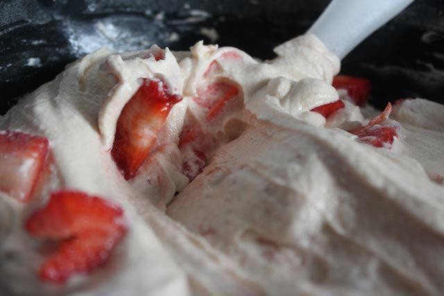 mezclar ingredientes con las fresas