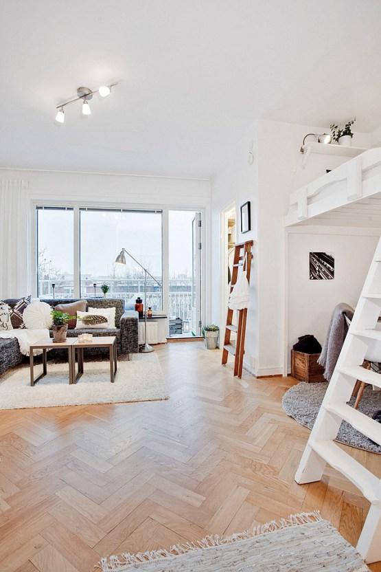 Un estudio con la cama en altillo; Ganarás espacio para que tu día a día sea más cómodo.