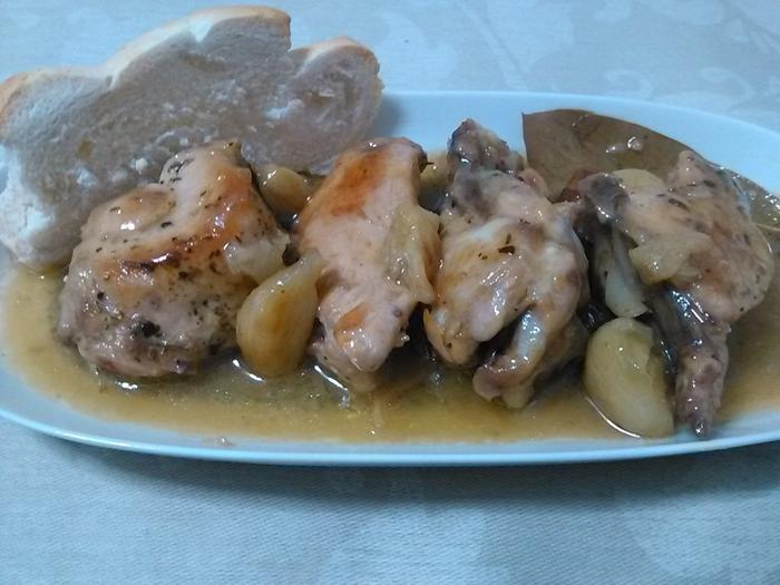 tapita del pollo al ajillo