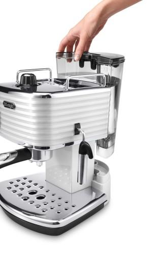 Delonghi Scultura: depósito de agua