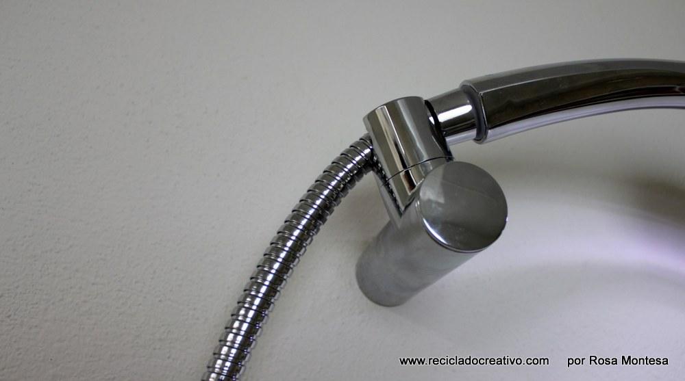 Telefonillo convertido en lámpara de Reciclado Creativo