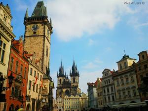 Disney se basó en la Iglesia de Týn para crear el castillo de la película de la "Bella Durmiente". 