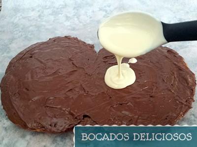 echamos ahora el chocolate blanco por encima