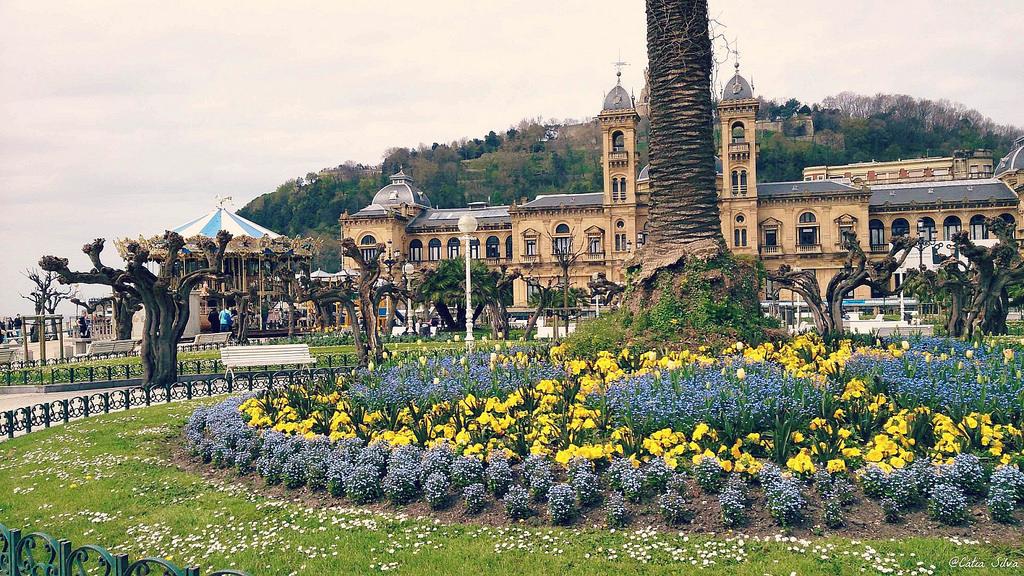 Donostia - San Sebastián (1)