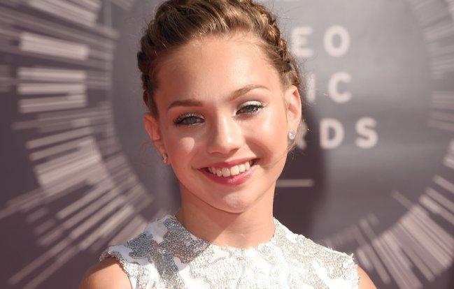 maddie-ziegler-Skechers