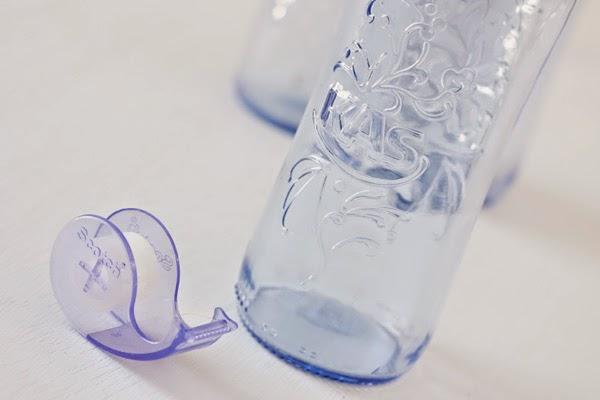 diy-botellas-de-cristal-pintura-pizarra-florero