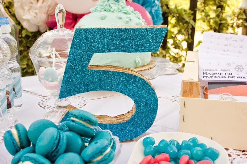 Diy número 5 en 3d con cartón para cumpleaños Frozen5