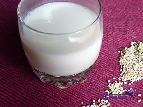 leche vegetal: semillas de sésamo o ajonjolí