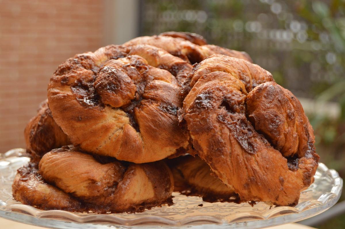 Bollos de canela con espelta y panela