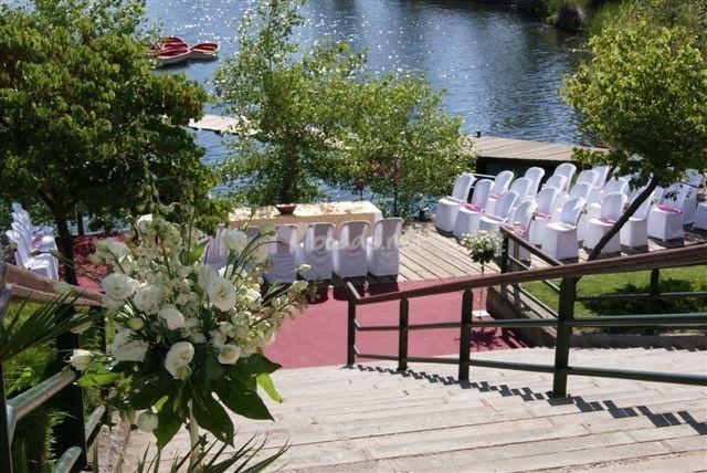 9a7f9c66af64f65651a03b56d5a9884e