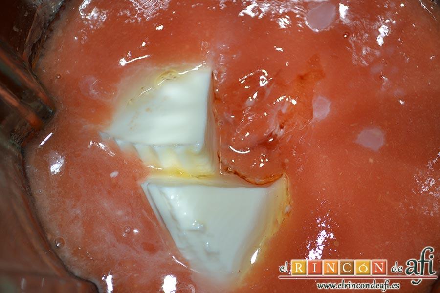 Batido de guayabo, queso y naranja, añadirla también