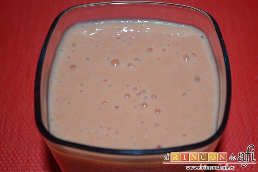 Batido de guayabo, queso y naranja, sugerencia de presentación