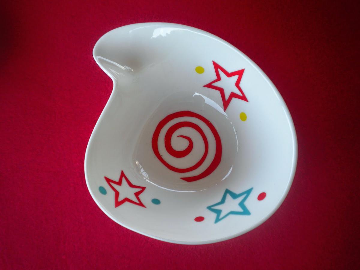 Manualidades Caseras Inma_ calcas cerámicas con dibujos geométricos y estrellas en porcelana