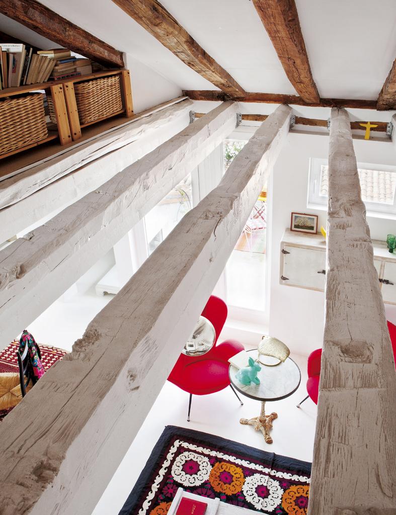 ATICO EN MADRID CON ACENTOS RUSTICOS 7