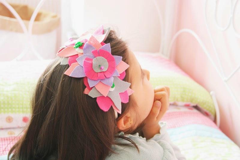 Taller de Creactividad: Diy diadema de flores de fieltro9